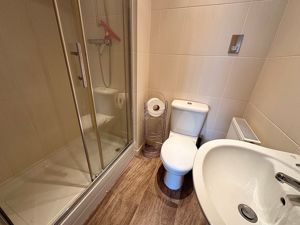 En Suite- click for photo gallery